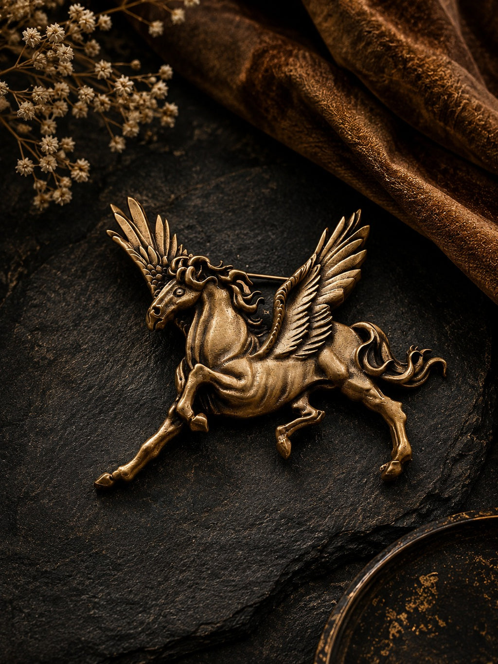 Royal Pegasus Horse Antique Gold Brass Brooch for Men